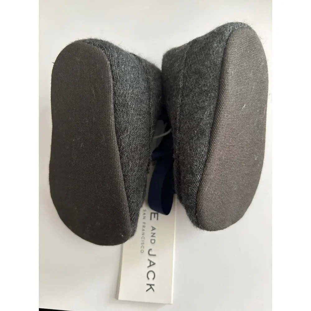 Janie and Jack Shoes Booties 0-3 months Grey New